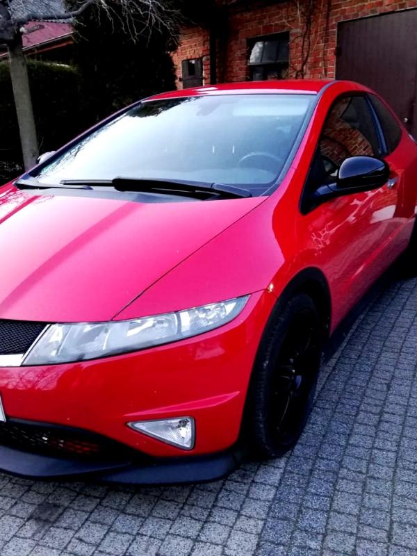 Honda Civic VIII UFO 2.2 i-CDTi 140 KM